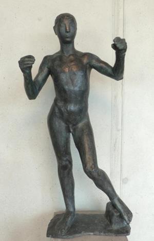 Knabenfigur mit erhobenen Armen, 1954